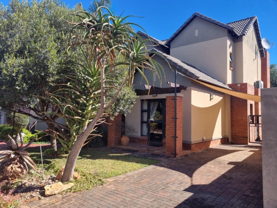 4 Bedroom Property for Sale in Melodie North West